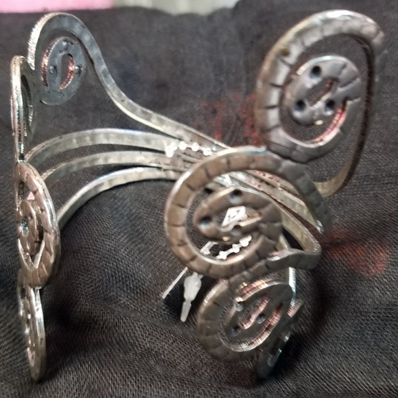 Bracelet - Picture 2 of 4